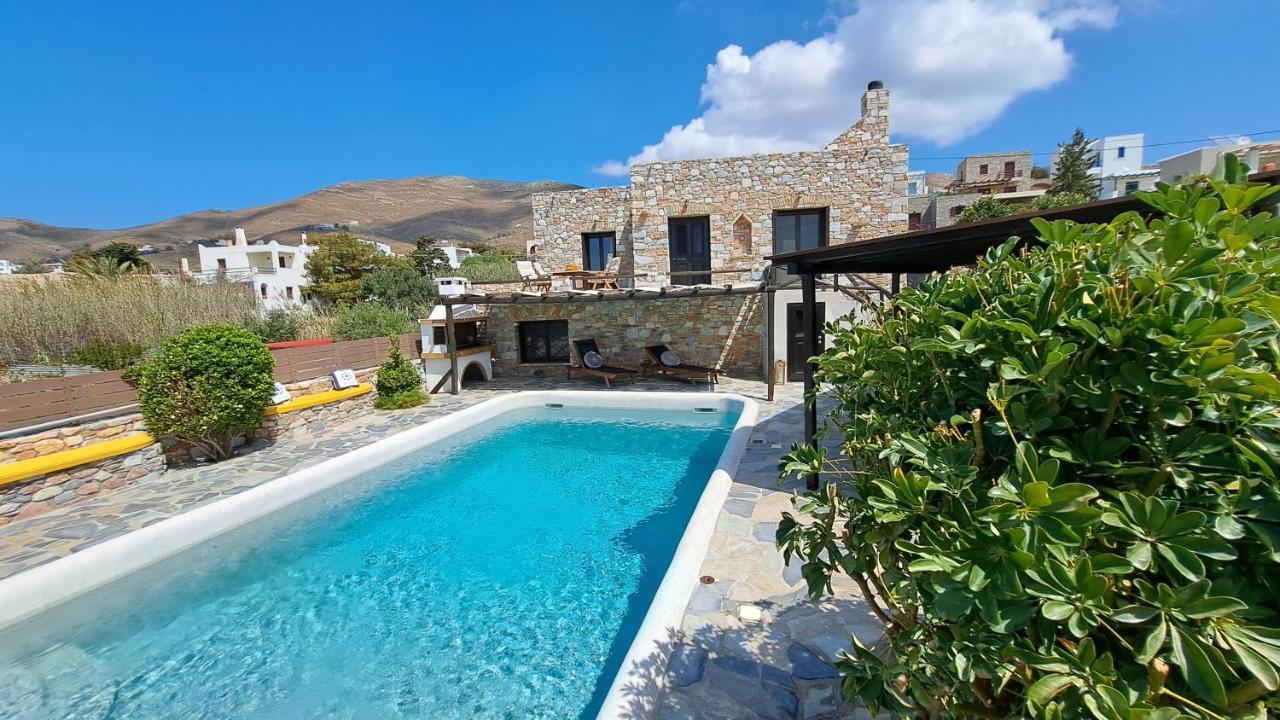 Villa Camellia Liaropá Exteriör bild